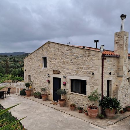 Olive Land - Γη Τησ Ελιασ / Stone Villa. Γούβες Εξωτερικό φωτογραφία