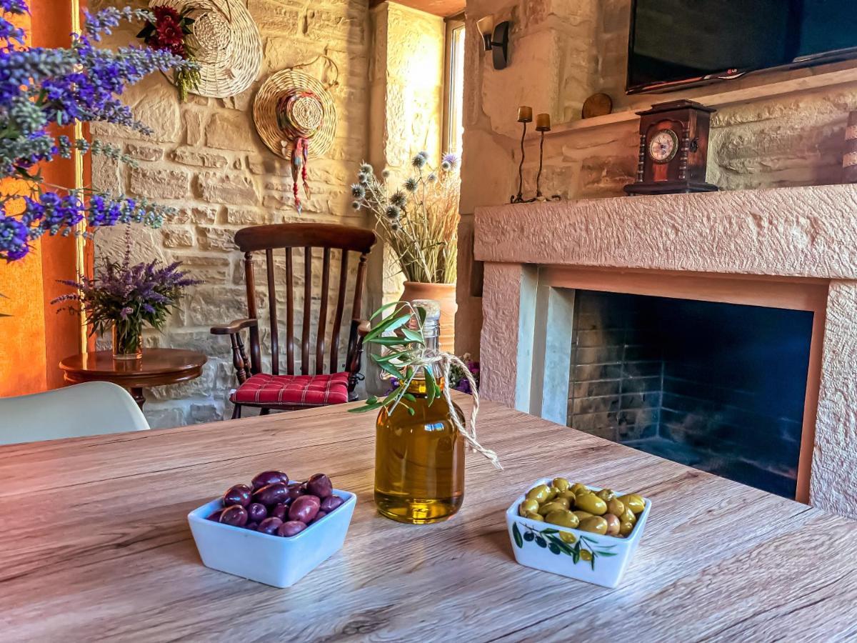 Olive Land - Γη Τησ Ελιασ / Stone Villa. Γούβες Εξωτερικό φωτογραφία