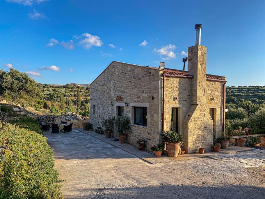 Olive Land - Γη Τησ Ελιασ / Stone Villa. Γούβες Εξωτερικό φωτογραφία